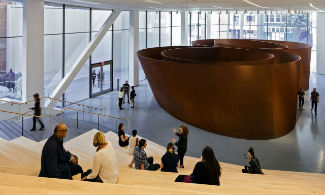 Richard Serra, Sequence, 2006. Roberts Family Gallery, SFMOMA. © Henrik Kam, Courtesy: SFMOMA 