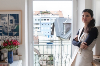 Esra Aydin at home, alongside Keren Cytter&lsquo;s, <i>I Eat Pickles At Your Funeral</i>, 2012. Image: &copy; Juliane Spaete