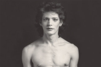 Robert Mapplethorpe, Self-Portrait, 1980. © Robert Mapplethorpe Foundation