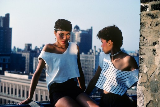Willy Spiller, Lopez Sisters on the Roof, New York, 1981
