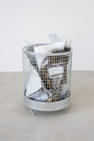 Olaf Metzel, Papierkorb, 2019