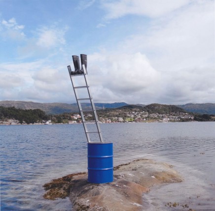 Stiefel, Fitjar (Norwegen) by Roman Signer