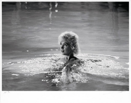 Marilyn Monroe (small): Roll 2 Frame 2 by Lawrence Schiller
