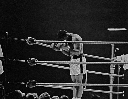 Thomas Hoepker, Ali Praying in the Ring, London, 1966
