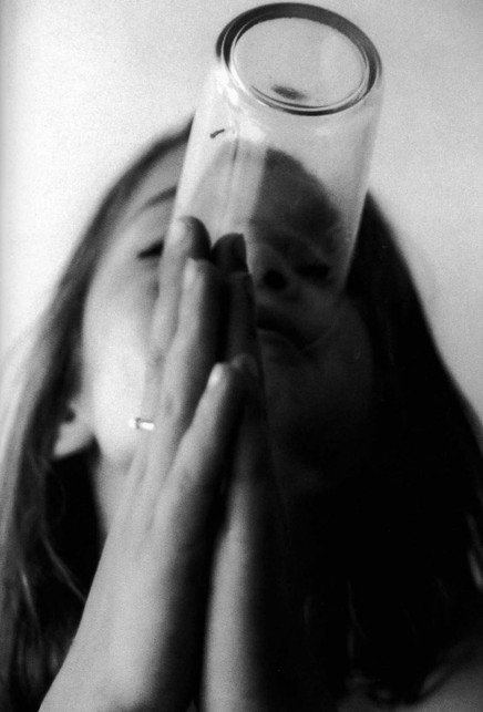 Justine à l’eau by Michel François