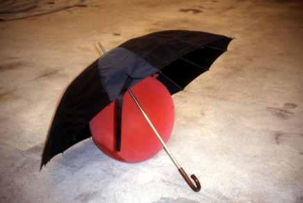 Kugelsicherer Regenschirm by Roman Signer