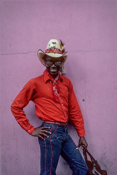 Willy Spiller, Shopper in Harlem, New York, 1984
