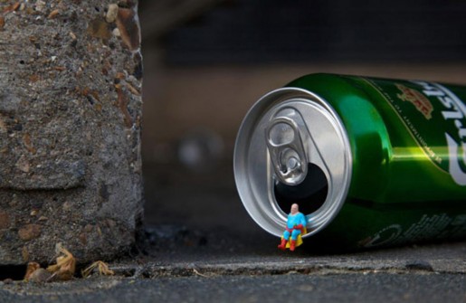 Slinkachu, Overpowered, 2009
