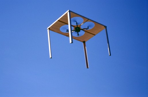 Roman Signer, Fliegender Tisch, 2009