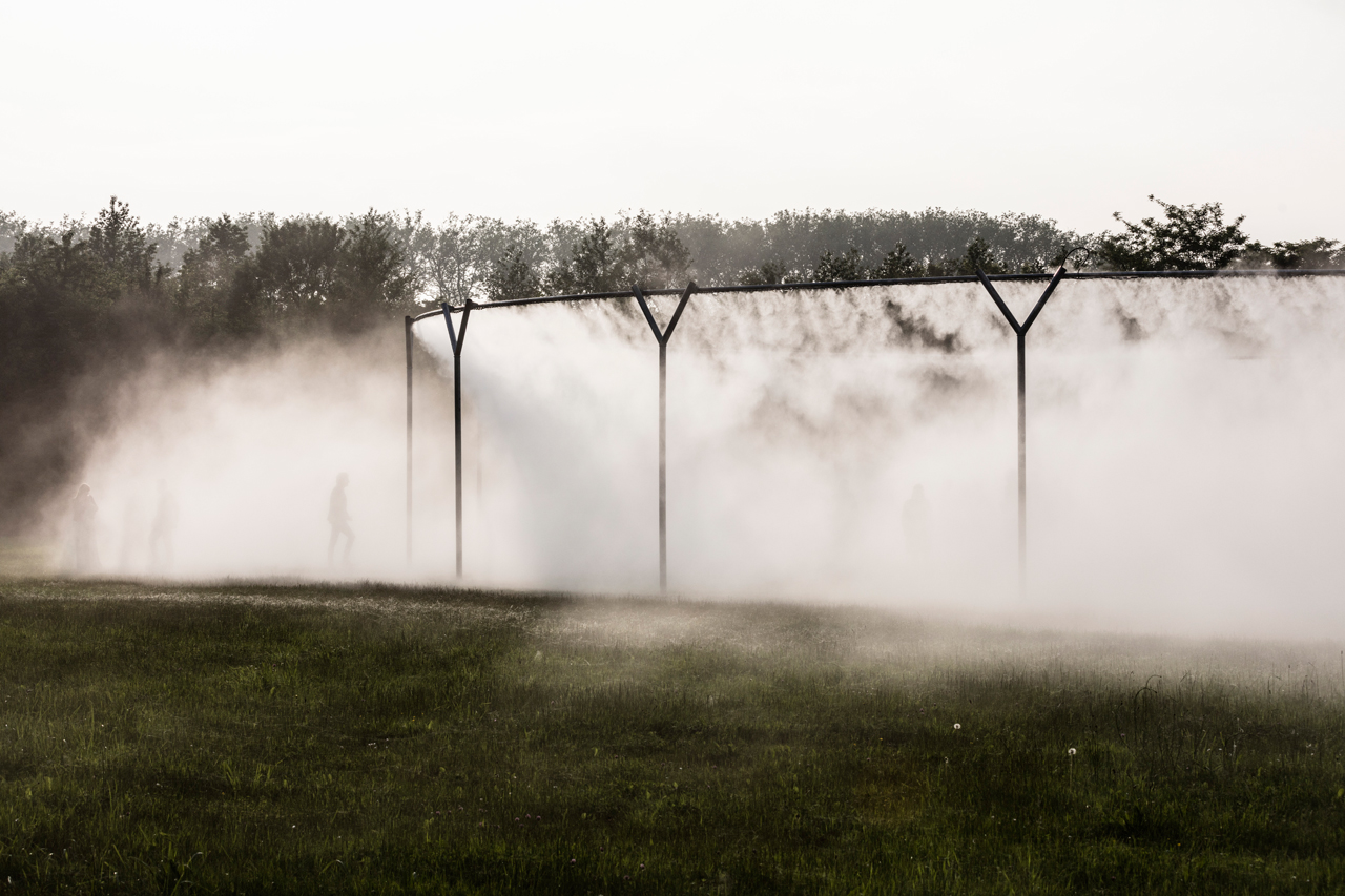 Olafur Eliasson, Fog Assembly, 2016, Installation view, Palace of Versailles. © Olafur Eliasson, Image: Anders Sune Berg, Courtesy: Olafur Eliasson, neugerriemschneider, Berlin, and Tanya Bonakdar Gallery, New York Olafur Eliasson, Fog Assembly, 2016, Installation